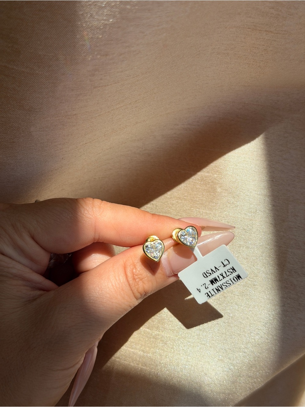 Moissanite Heart Earrings - Picture 3 of 5